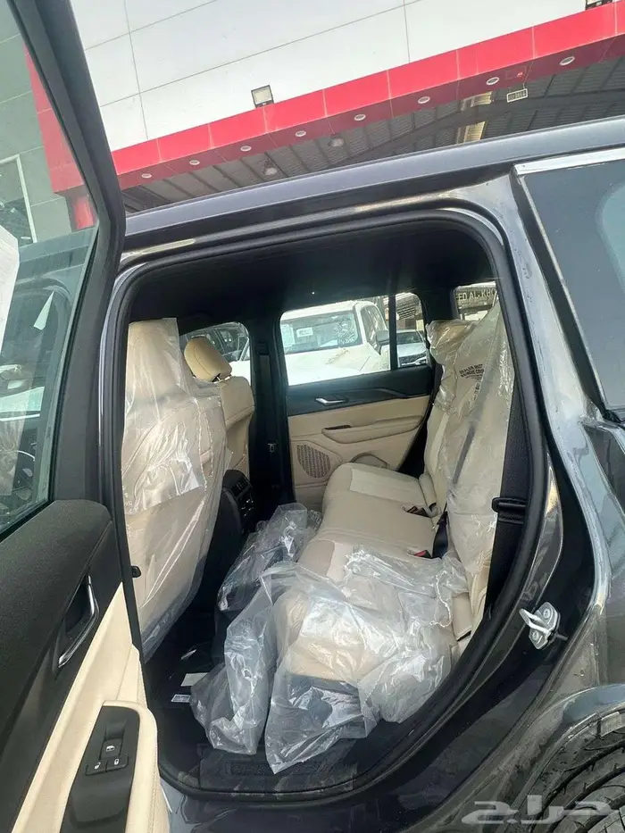 جيب جراند شيروكي 2025 يوجد 50 50 يوجد عرض البنك العربي 4