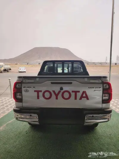 هايلوكس سوبر فل كامل دبل قير عادي م2025 3