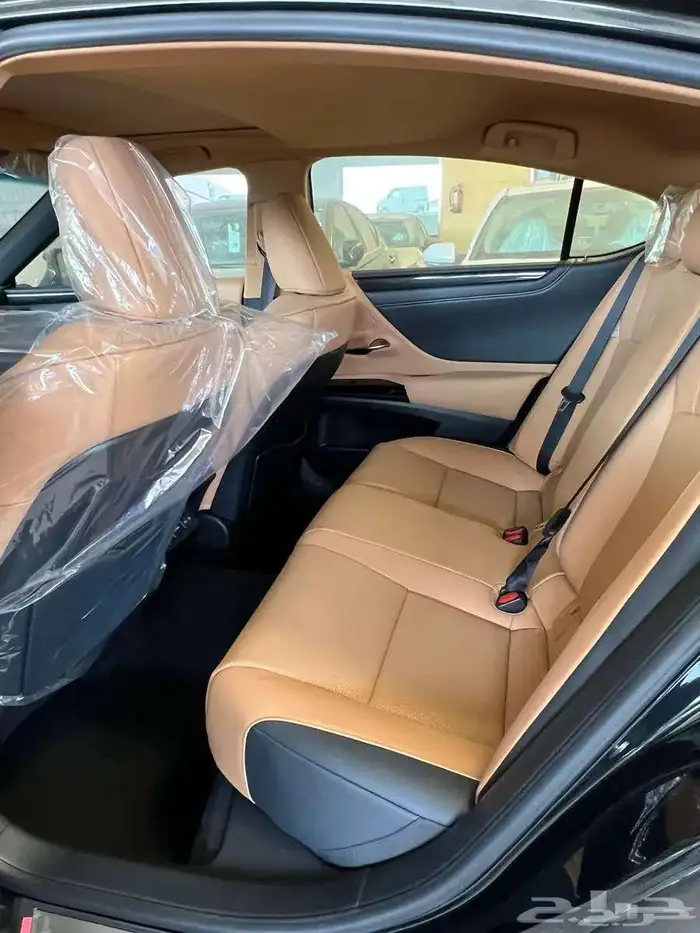 لكزس CA - ES350 استاندر خليجي 2025 اسود 6