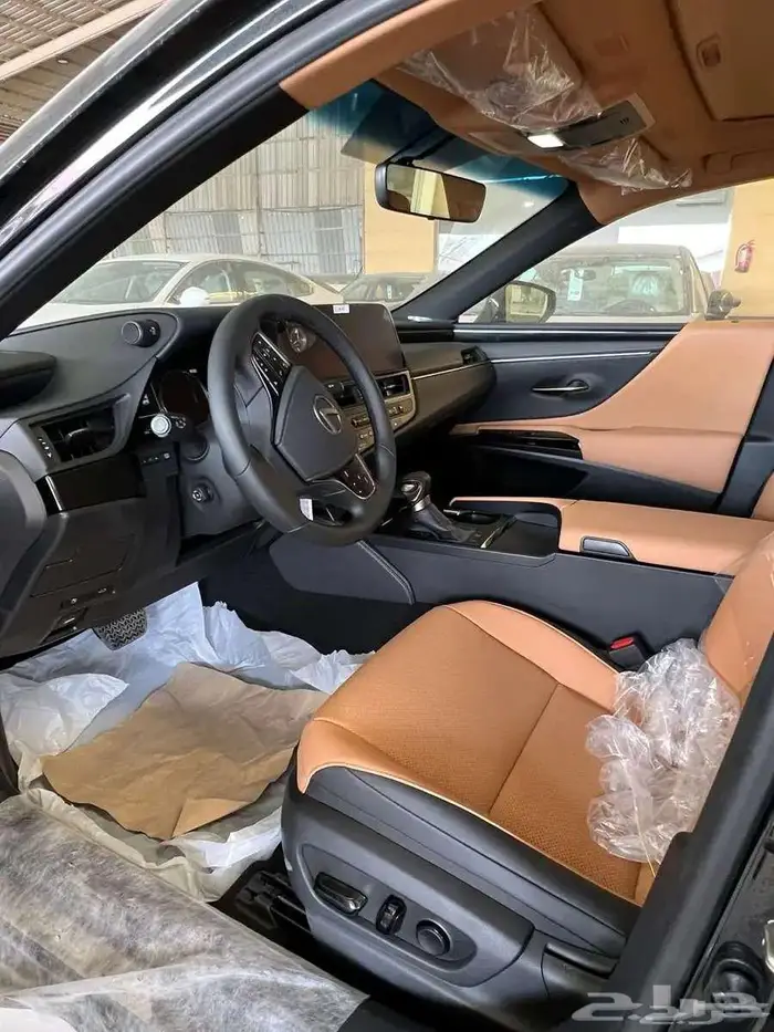 لكزس CA - ES350 استاندر خليجي 2025 اسود 4
