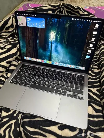 Mackbook M3 5