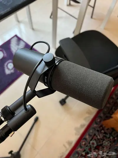 مايكروفون sm7b اصلي استعمال شهر ( مثل الجديد ) 0