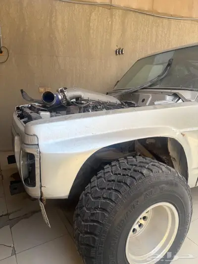 للبيع نيسان باترول 88 محول شكل جديد 1