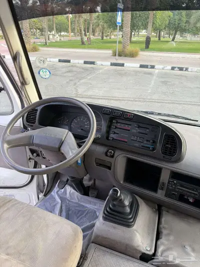 باص كوستر ديزل 30 راكب 38