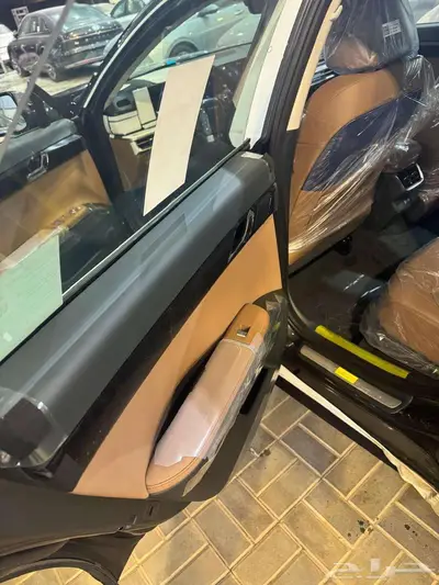 هيونداي ازيرا كلاسيك 2025 رمادي لامع داخلي جملي كاش واقساط 3