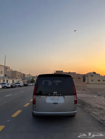 فان هيونداي ستاريا 2022 5