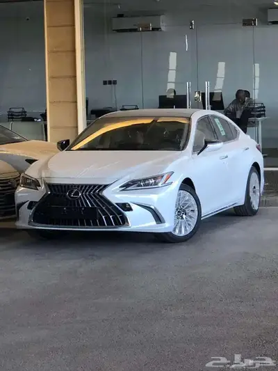 لكزس ES 350 فئه CC بريمي موديل 2025 متوفر لدى الحسن 0