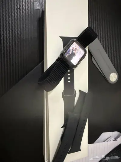 ساعة ابل SE مقاس 40 MM 0