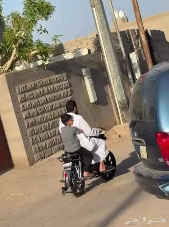 دباب شبيه اكس 100 كهربائي 0