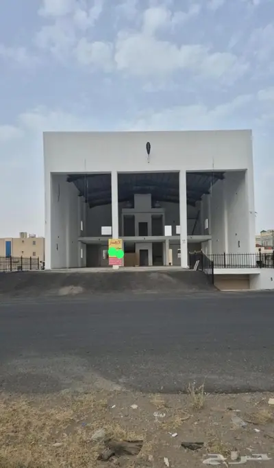 مجمع للإيجار في خميس مشيط بحي شمال التضامن 1