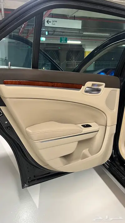 كرايسلر C300 29