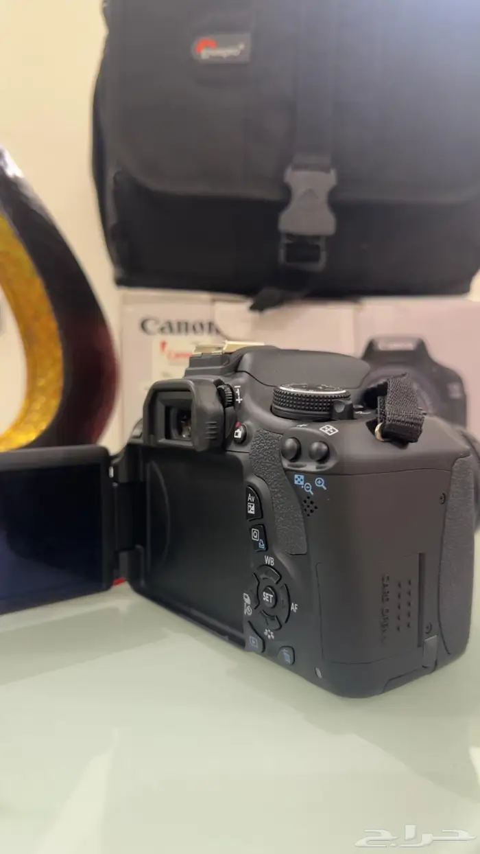 للبيع كاميرا كانون Canon EOS 600D شبه جديد مع كامل ملحقاتها 2