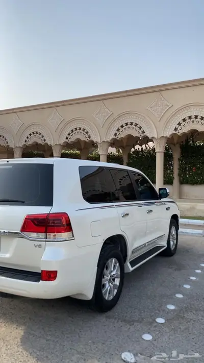 لاندكروزر 2021 وكاله 2
