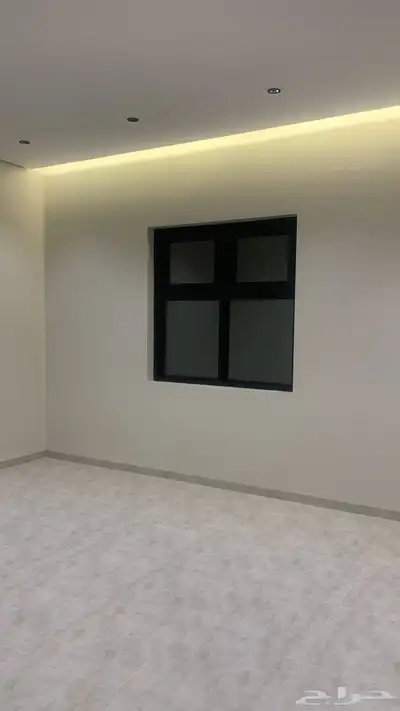 للبيع فلل مودرن فخمه بحي الوادي 12