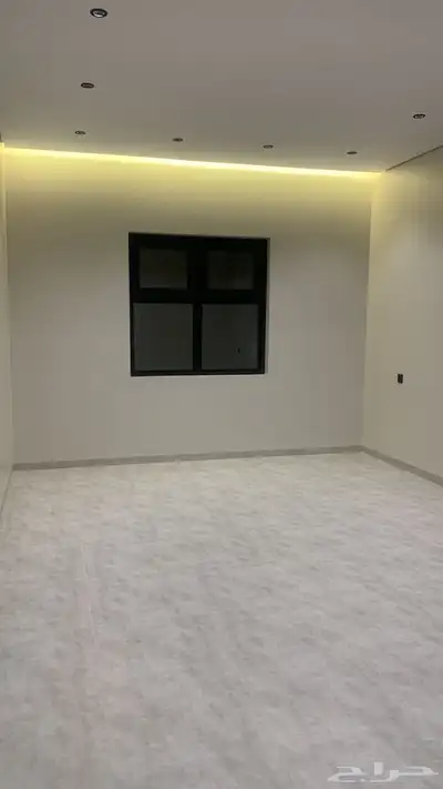 للبيع فلل مودرن فخمه بحي الوادي 7