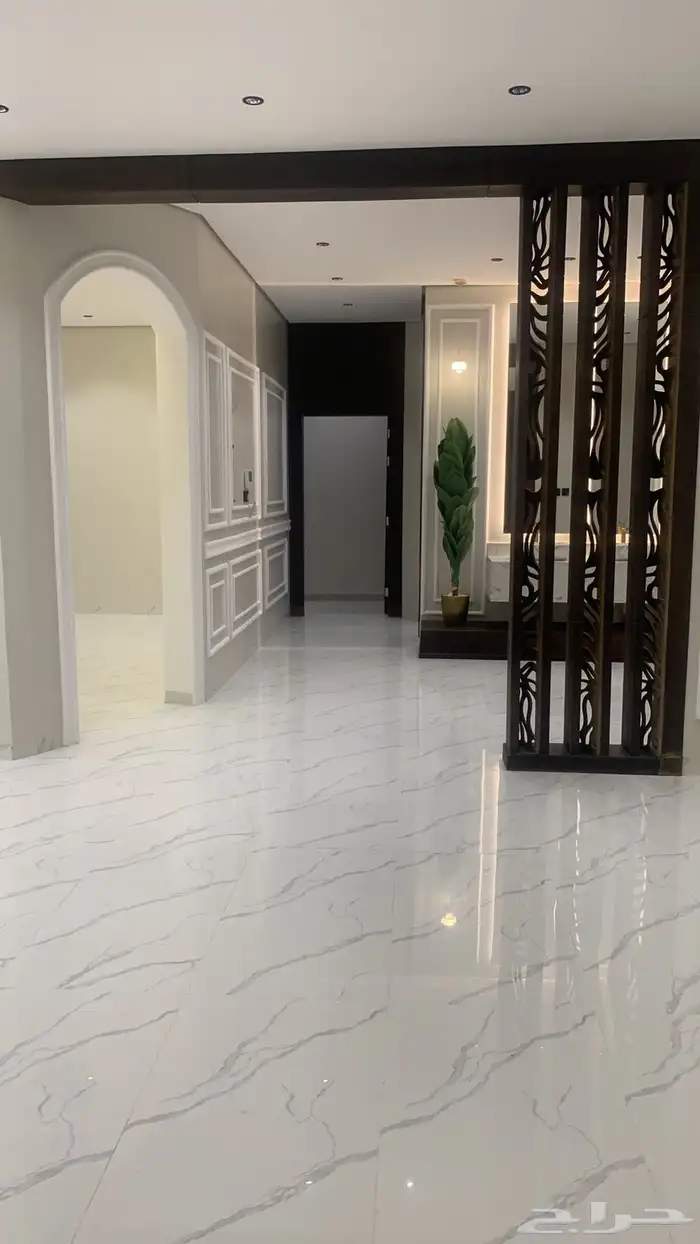 للبيع فلل مودرن فخمه بحي الوادي 2