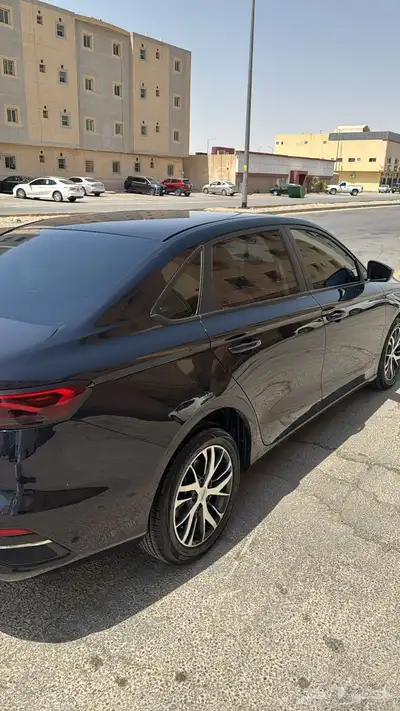 جيلي امجراند اسود على كحلي 2023 4