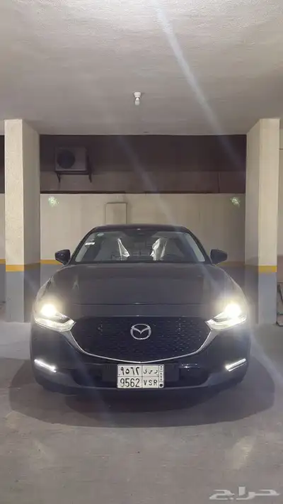 للبيع مازدا CX30 نصف فل 2023 لون اسود 9