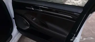 جينسيس G90 2017 رويال V6 نظيفة وكالة 21