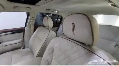 Lincoln Town Car 2