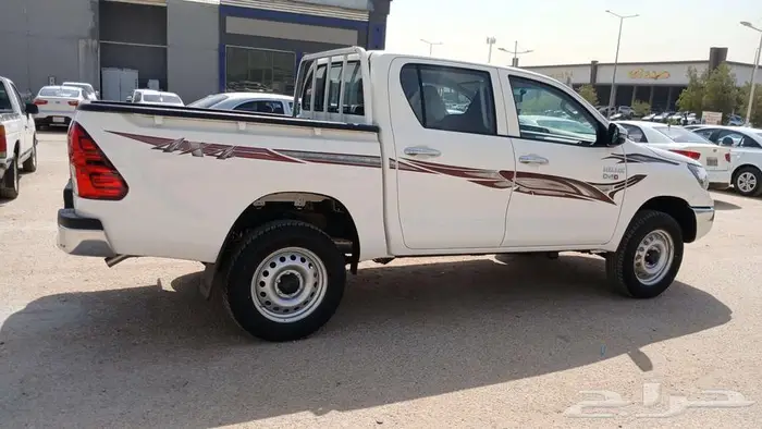 تويوتا هايلوكس غمارتين سلق ديزل دبل 2025 جير عادي 3