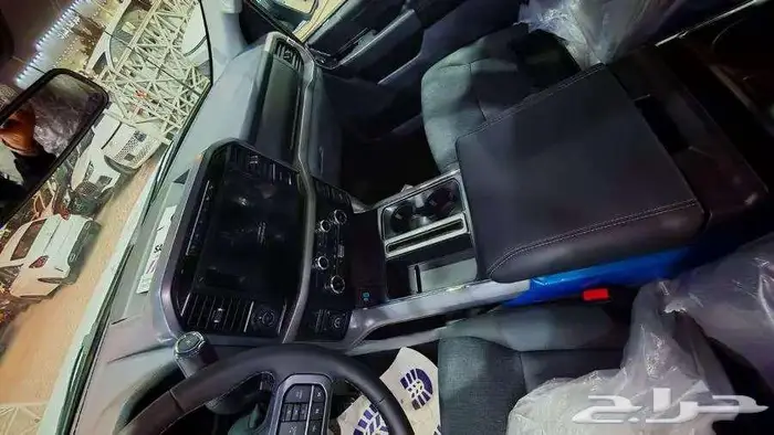 متوفر فوردF150 XLT v6 موديل 2024 لون أسود كاش وأقساط 19