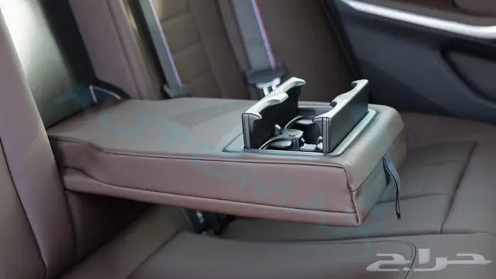 بي ام دبليو 330 ام 2025 خليجي اصفار مع ضمان الوكيل 29