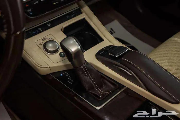 لكزس ES350 فل كامل DD موديل 2016 6