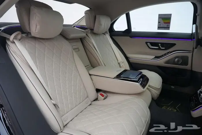 مرسيدس S 500 موديل 2025 أصفار خليجي أسود بيج 15