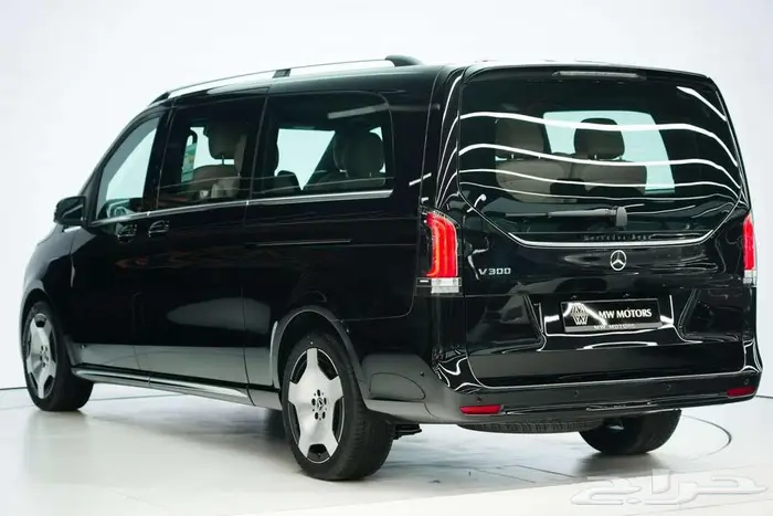 مرسيدس V 300 حصري موديل 2025 أصفار خليجي أسود بيج 3