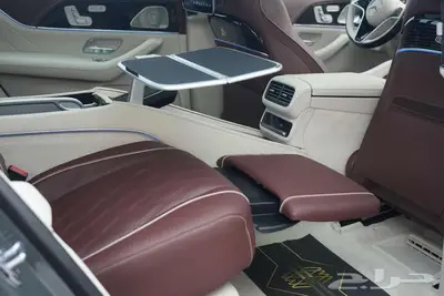 مرسيدس مايباخ GLS 600 موديل 2025 أصفار خليجي رمادي سيليكون 17