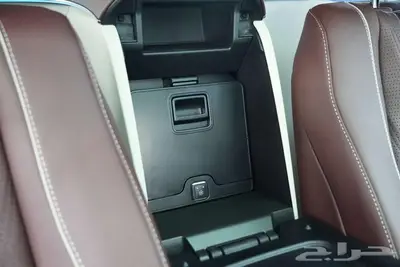 مرسيدس مايباخ GLS 600 موديل 2025 أصفار خليجي رمادي سيليكون 15