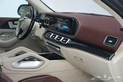مرسيدس مايباخ GLS 600 موديل 2025 أصفار خليجي رمادي سيليكون 10