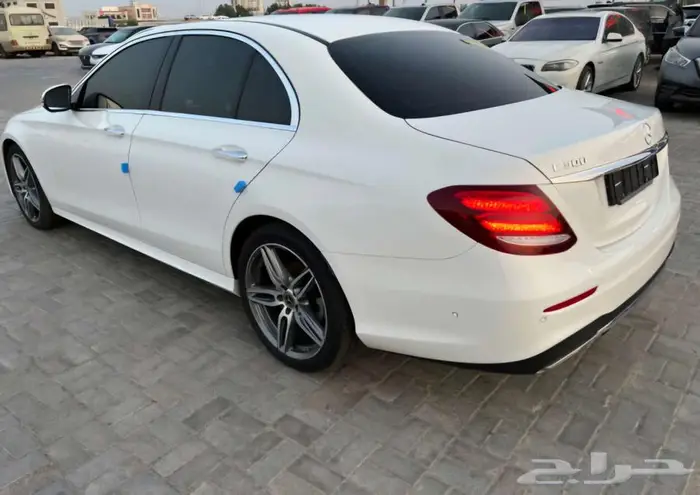 عرض خاص مرسيدس 300 E 1
