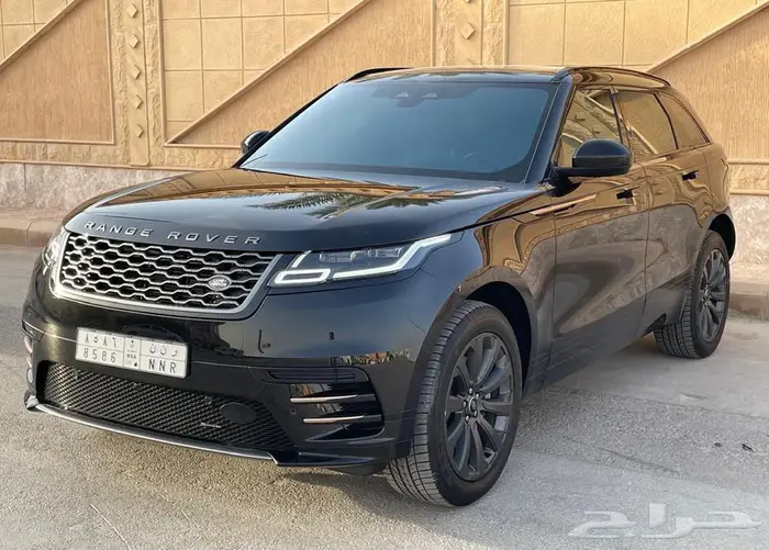 رنج روفر 2023 اسود 1