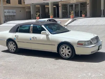 Lincoln Town Car 5