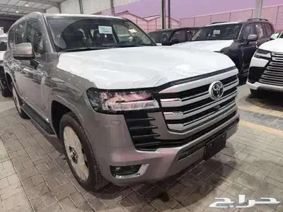 تويوتا لاندكروزر GXR رقم 3 2025 1