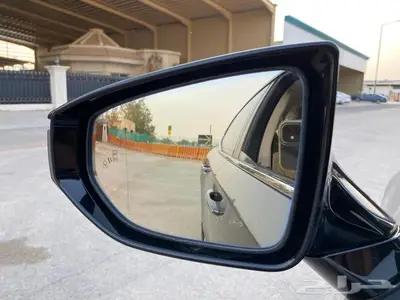 لكزس LS500 2018 16