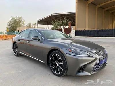 لكزس LS500 2018 1