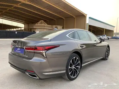 لكزس LS500 2018 5