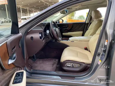 لكزس LS500 2018 6