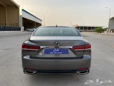 لكزس LS500 2018 4