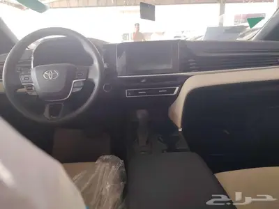 كامري E استاندر 2025 5