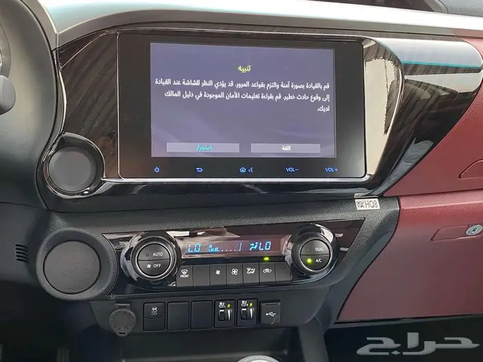 تويوتا هايلوكس GLX2 بنزين 2025 كاش - اقساط 6