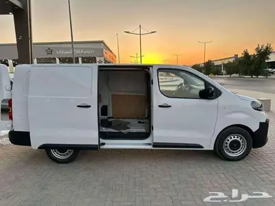 بيجو اكسبريت بضاعة موديل 2025 5