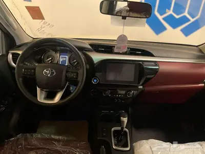 تويوتا هايلكس بنزين اوتوماتيك S.GLX 2025 4