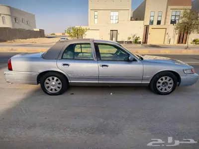 فورد جراند ماركيز 2001 7