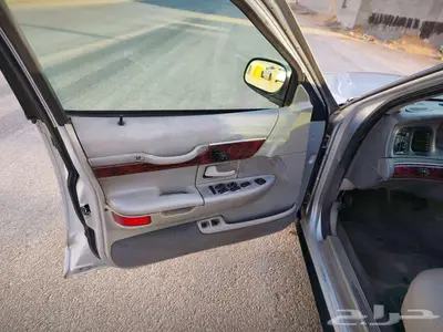 فورد جراند ماركيز 2001 5