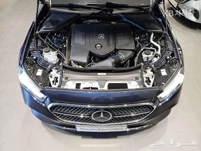 مرسيدس E200 2024 فل كامل بانوراما اصفار 19