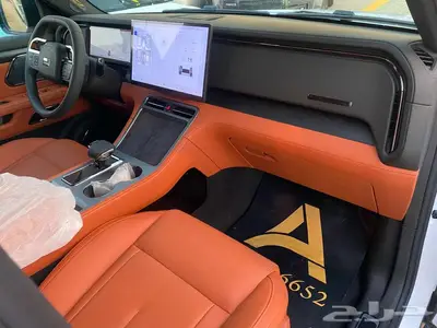 روكس 01 فئة VIP موديل 2025 8